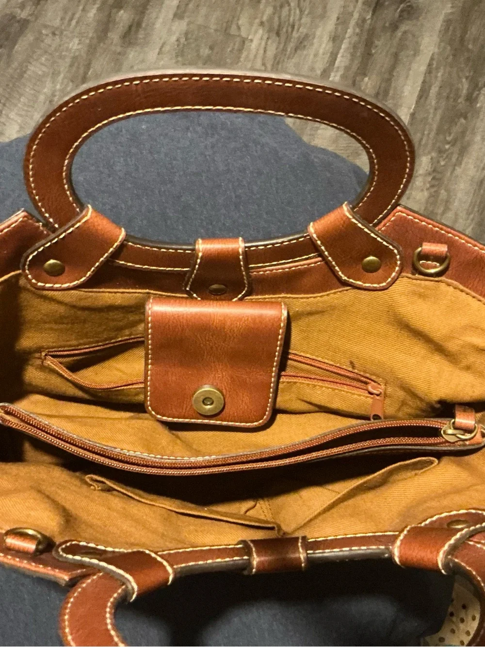 Vintage fossil structured striped